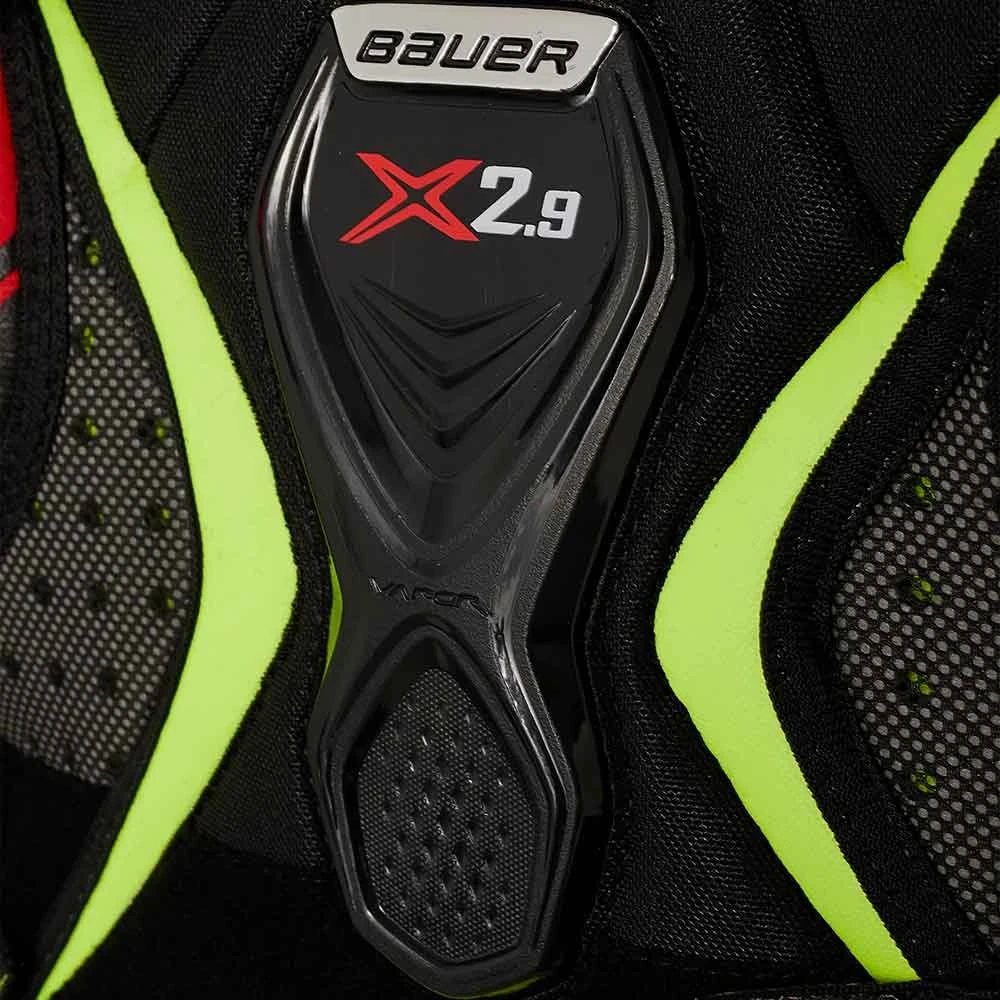 Bauer S20 Vapor X2.9 Ice Hockey Shoulder Pads - Junior 3 Bauer S20 Vapor X2.9 Ice Hockey Shoulder Pads - Junior - Image 3