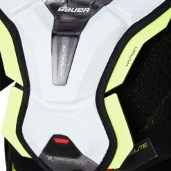 Bauer S22 Vapor Hyperlite Ice Hockey Shoulder Pads - Junior -Hockey Pro Shop bauer s22 vapor hyperlite ice hockey shoulder pads junior 3