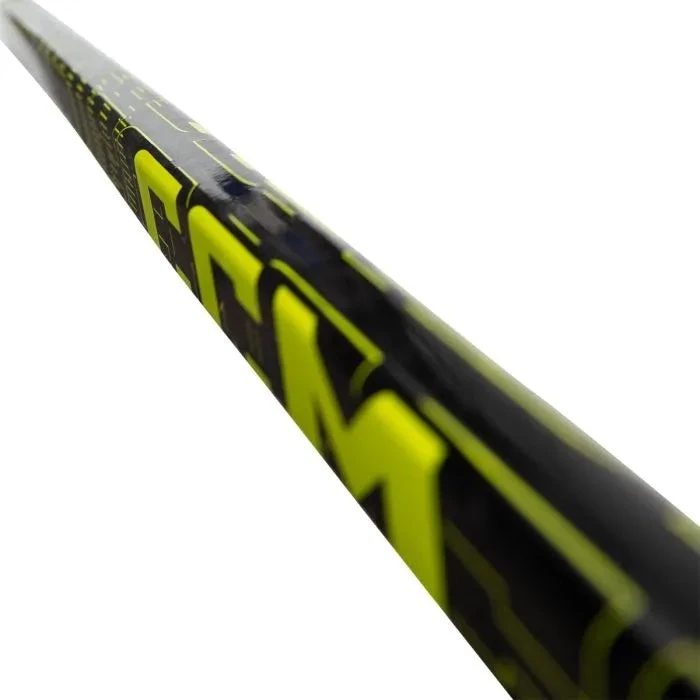 CCM S22 Jetspeed Youth Grip Ice Hockey Stick - Youth 3 CCM S22 Jetspeed Youth Grip Ice Hockey Stick - Youth - Image 3