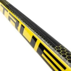 True Hockey True Catalyst 3X Ice Hockey Stick - Junior (40-Flex) -Hockey Pro Shop true catalyst 3x ice hockey stick 40 flex junior 3