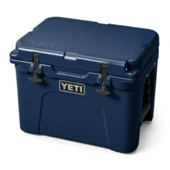 YETI Tundra 35 Hard Cooler 11 YETI Tundra 35 Hard Cooler -Hockey Pro Shop yeti tundra 35 hard cooler 3